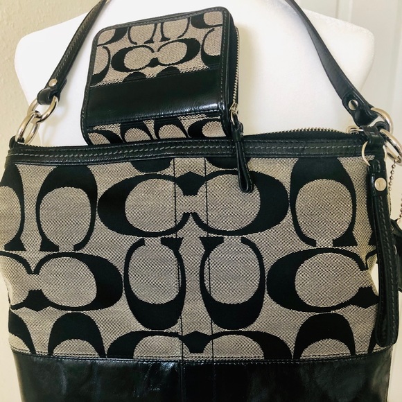 Coach bag and wallet ( bundle) - Picture 1 of 6